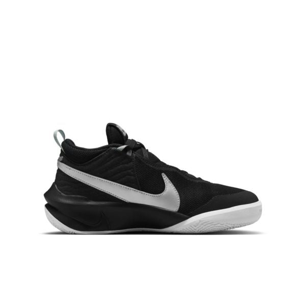 NIKE KIDS TEAM HUSTLE D 10 BASKETBALL