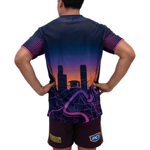 ASICS BRONCOS RUN OUT TEE 2026