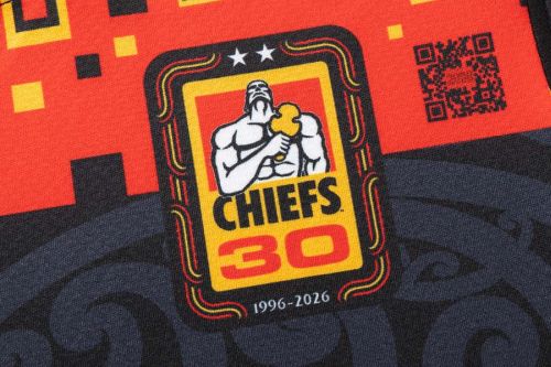 ラグビーNZチーフス 最新2026 レプリカジャージ Tu Hono 30周年 CLASSIC CHIEFS HERITAGE TU HONO JERSEY 2026 – Sports Safari